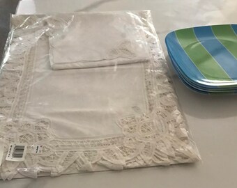 8 PC Linen / Cotton cutwork embroidered Set, 4 Placemats& 4 Napkins in Original, Unopened Packaging