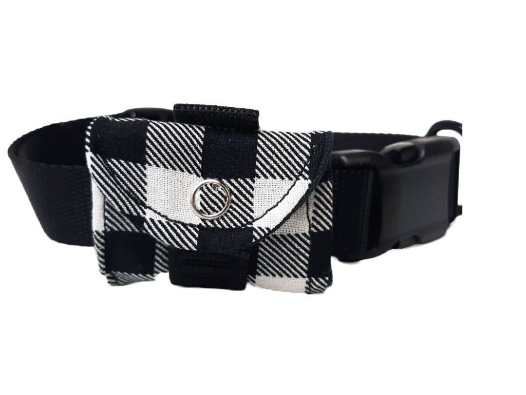 Black and White Plaid AirTag Pocket for Dog Collar, Storage Pocket for