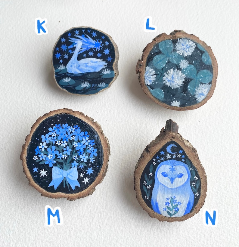 Originales mini alfileres/broches pintados con rodajas de madera hechos a mano y adornos colgantes / conjunto azul de ensueño imagen 4