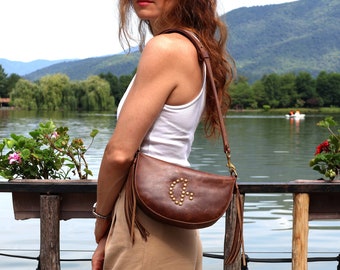 Personalized Full-Grain Leather Crossbody Bag with Vintage Look