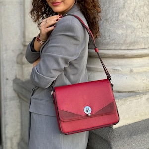 Burgunderrote Ledertasche, Rote Lederhandtasche, Weinrote Ledertasche Damen, Weiche Ledertasche, Leder Geldbörse, trendige dunkelrote Umhängetasche