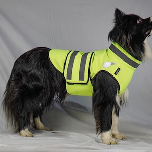Dog warning vest &quot;Neon yellow&quot; made of softshell Back length selectable from 25 cm - 50 cm