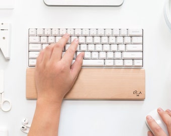 Beech Wrist Rest｜Wooden keyboard wrist rest reduces typing fatigue, comfortable touch brings a good office experience