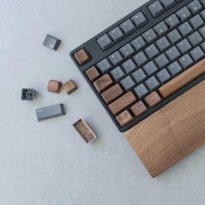 Wood Keycaps｜OEM height keycap for comfortable touch, including Arrow, Spacebar, Esc, ISO Enter, WASD, etc. Custom mechanical keyboard