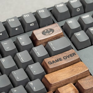 Gravure de touches en bois personnalisées | Bois de noyer noir naturel - Ensemble de capuchons de touche artisan pour clavier mécanique, barre d&#39;espace personnalisée, WASD, flèche