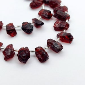 10 Piece Natural Raw Garnet Crystal, Raw Garnet Stone, Rough Gemstone,  Jewelry Making, Healing Crystal, Crystal Shop 