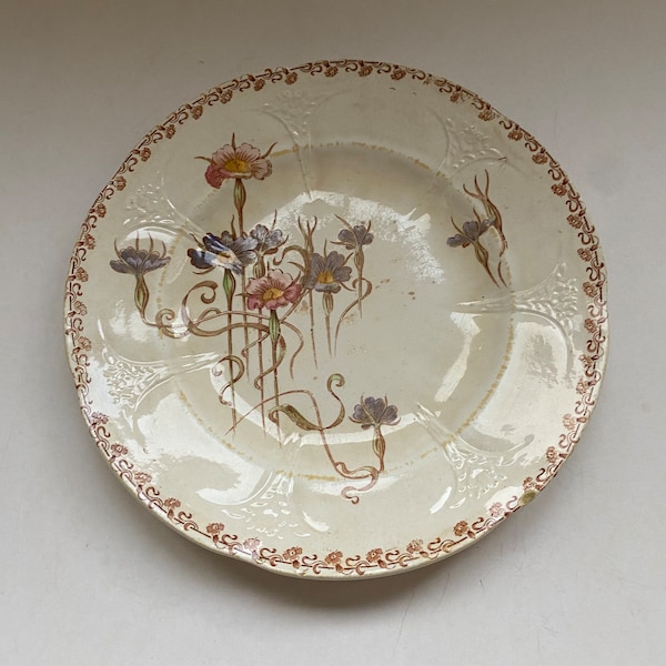 19ème siècle Longwy Assiette Plate Relief et motif Nielles en Polychrome/ 19th century Diner Plate Relief and Niel pattern in Multicolor