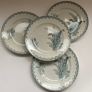 19th century Saint Amand Muguet Dessert Plate 1-4/19th century Saint Amand Dessert Plate Lily of the valley pattern 1-4