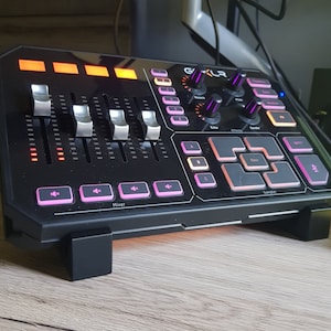 3D Printed GoXLR Mount: Angled Stand with Rubber Feet