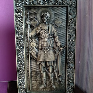 St. George der Sieger in vollem Wachstum. Holz geschnitzt E-Symbol Geschenk für Familie geschnitzt Geschenk Christian Symbol