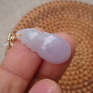 25mm 14K Gold Filled Bail Grade A 100% Natural Jadeite Handmade Carved  Gourd  Pendant/necklace  Gemstones WITH certificate 788