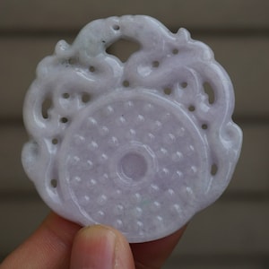 58 mm zertifiziert 100% natürlich unbehandelt Klasse A Typ grau Lavendel Jadeit handgefertigte geschnitzte zwei DragonPendant / Halskette 4878