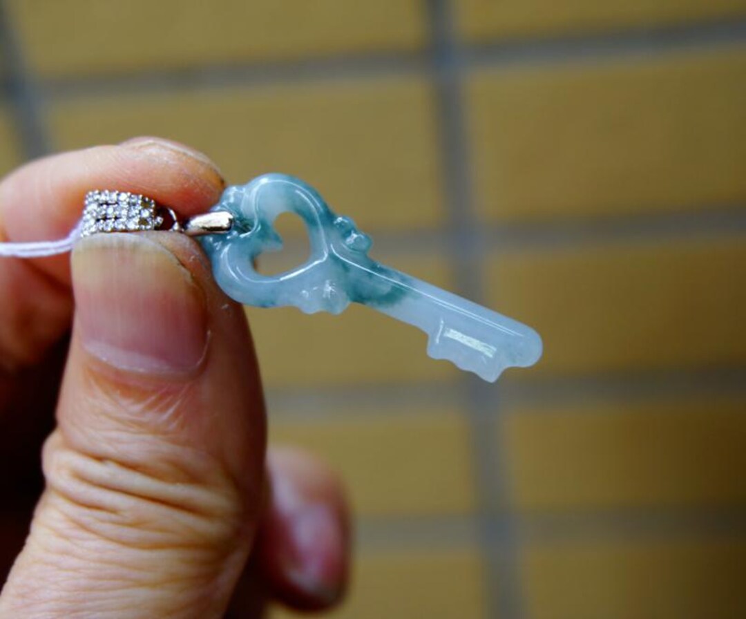 Jade Key Pendant ,certified 100% Natural Untreated Grade A Jadeite Icy ...