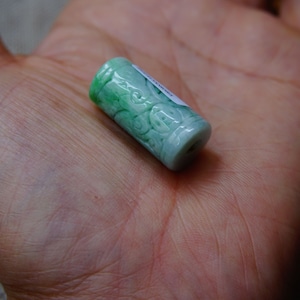 26MM Certified 100% Natural Untreated Grade A Green Jadeite Handmade Carved  Antique Style flower Bead pendant Bracelet   8085