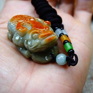 42 MM Certified 100% Natural Untreated Grade A Gray Brown  Jadeite  tripod golden toad Pendant Necklace   Gemstone 8164