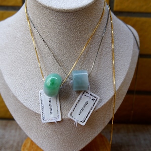 Colgante de piedra preciosa tallada a mano de jadeíta helada azul/verde de grado A, 100 % natural, sin tratar, de 16 a 20 mm