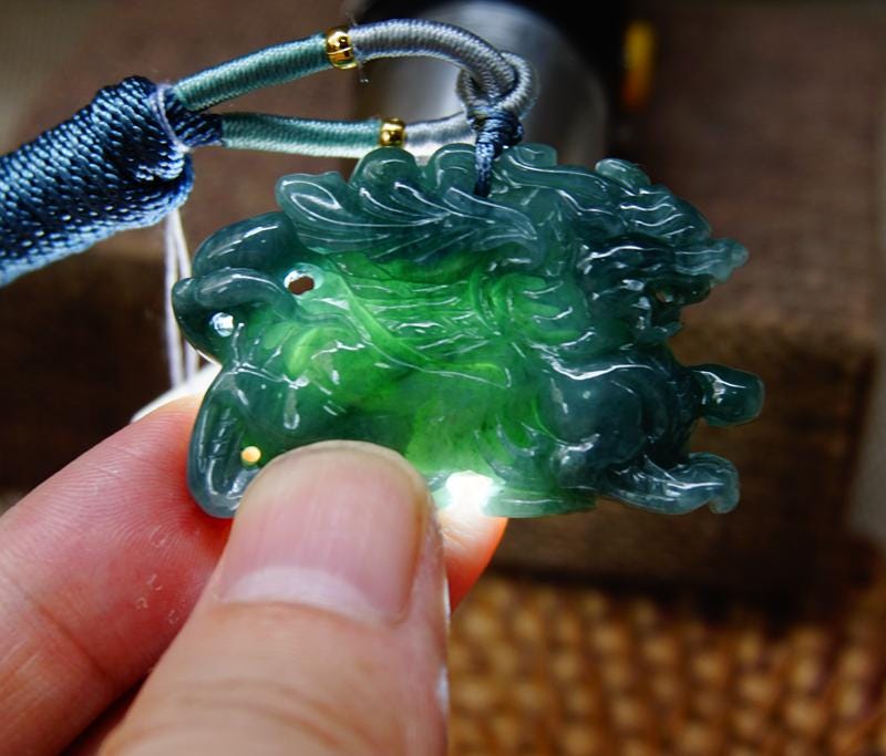 まつ様 47.4mm Certified 100% Natural Icy Translucent Green Blue Water