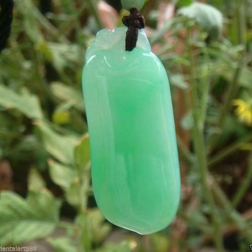 21 mm 半透明アイシーライトグリーングレード A 天然ジェダイト彫刻