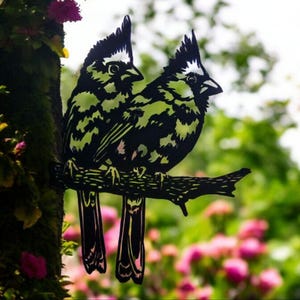 Decorative Tree Stake with Cardinal Perfect Gift for Bird Watchers and New Homeowners Stylish Yard Sculpture for Outdoor Decor Yard Art