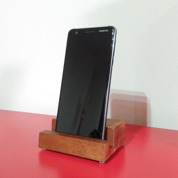 Stand iPhone (fr) Quai iPhone en bois (fr) Stand iPhone en acajou