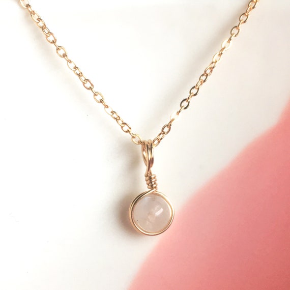 Dainty Moonstone Necklace, Moonstone Jewelry, June Birthstone Necklace,  Rainbow Moonstone Necklace, Moonstone Pendant, Gift for Her - Etsy