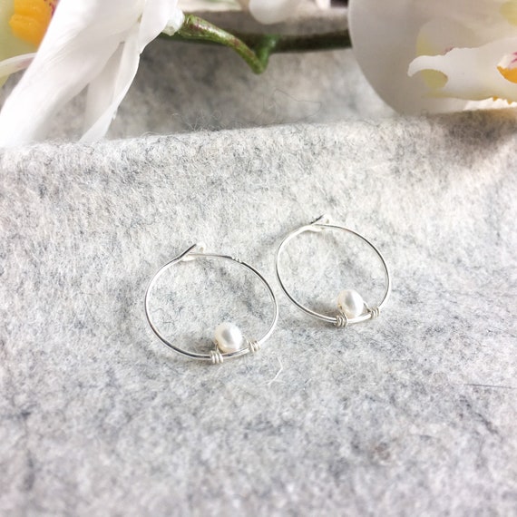 Pearl hoop earrings 14k deals