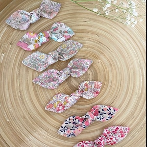 Liberty of London hair bow, pretty floral toddler clip, pink floral fabric hairband, pretty baby bow, newborn floral bow