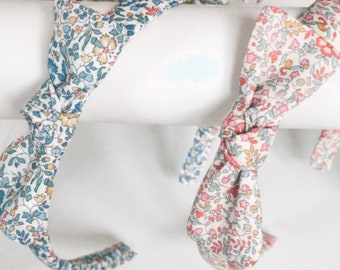 Liberty of London Alice band with bow, pretty fabric hairband, floral Alice band, toddler headband, skinny hairband, pink hairband