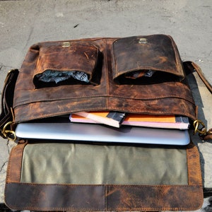 Handmade Buffalo Leather Messenger Cross-Body Laptop Bag Office Handbag Briefcase Rustic Vintage Messenger Bag for Men Women Mother Day Gift zdjęcie 4