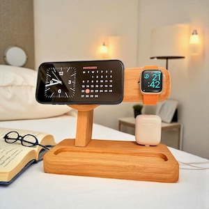 Handcrafted Oak 3-in-1 Charging Dock for MagSafe iPhone, Apple Watch, AirPods