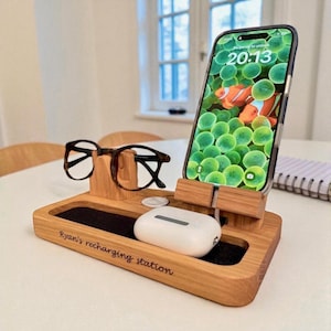 Docking station personalizzata in rovere massello per telefono: supporto per Apple Watch e occhiali