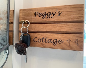 Personalized Solid Oak Key Holder: Wall Mounted Entryway Organizer