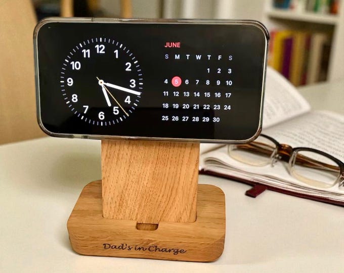 Personalized Oak iPhone MagSafe Charging Dock: Qi2 Wireless Stand