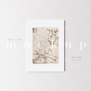 5x7 Kartenmockup / Moderne einfache 5X7 Einladungskarte Mockup / Hochzeit Babyparty einfaches anpassbares Briefpapier Mockup / JPG PSD Smart Objekt / D173