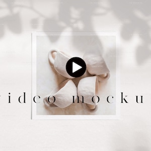 Vierkante Poster Video Mockup / Moderne Neutrale Poster Eenvoudige Mockup / Minimalistische Boho Card Mockup Display / JPG PSD Smart Object / V29
