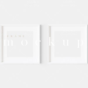 Puede incluir: Dos marcos de fotos blancos sobre un fondo blanco. Los marcos están vacíos y listos para una foto o una obra de arte. El texto "FRAME MOCKUP" es visible en el marco superior izquierdo.