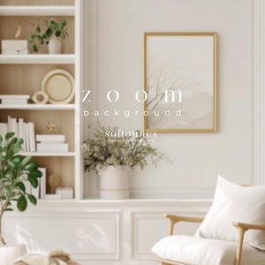 Può includere: Una scena d'interni luminosa con librerie a muro, un'opera d'arte incorniciata e una comoda poltrona. Gli scaffali sono pieni di libri e oggetti decorativi. Il testo "ZOOM background softtones" è visibile.