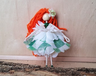 St Patrick's Flower Fairy Bendy Doll: Irish Holiday Decor