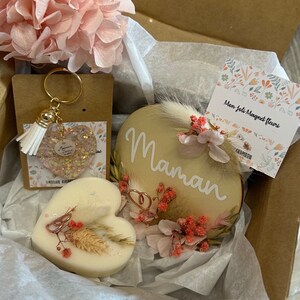 Dried flower magnet box, personalized key ring and scented fondant heart and dried flowers, gift, box to offer