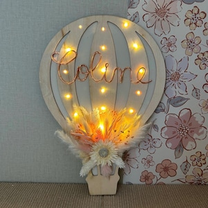 Veilleuse / Montgolfière / Ballon / lampe / Led / bébé / murale / fleurs séchées / cadeau pour jeune maman / cadeau unique
