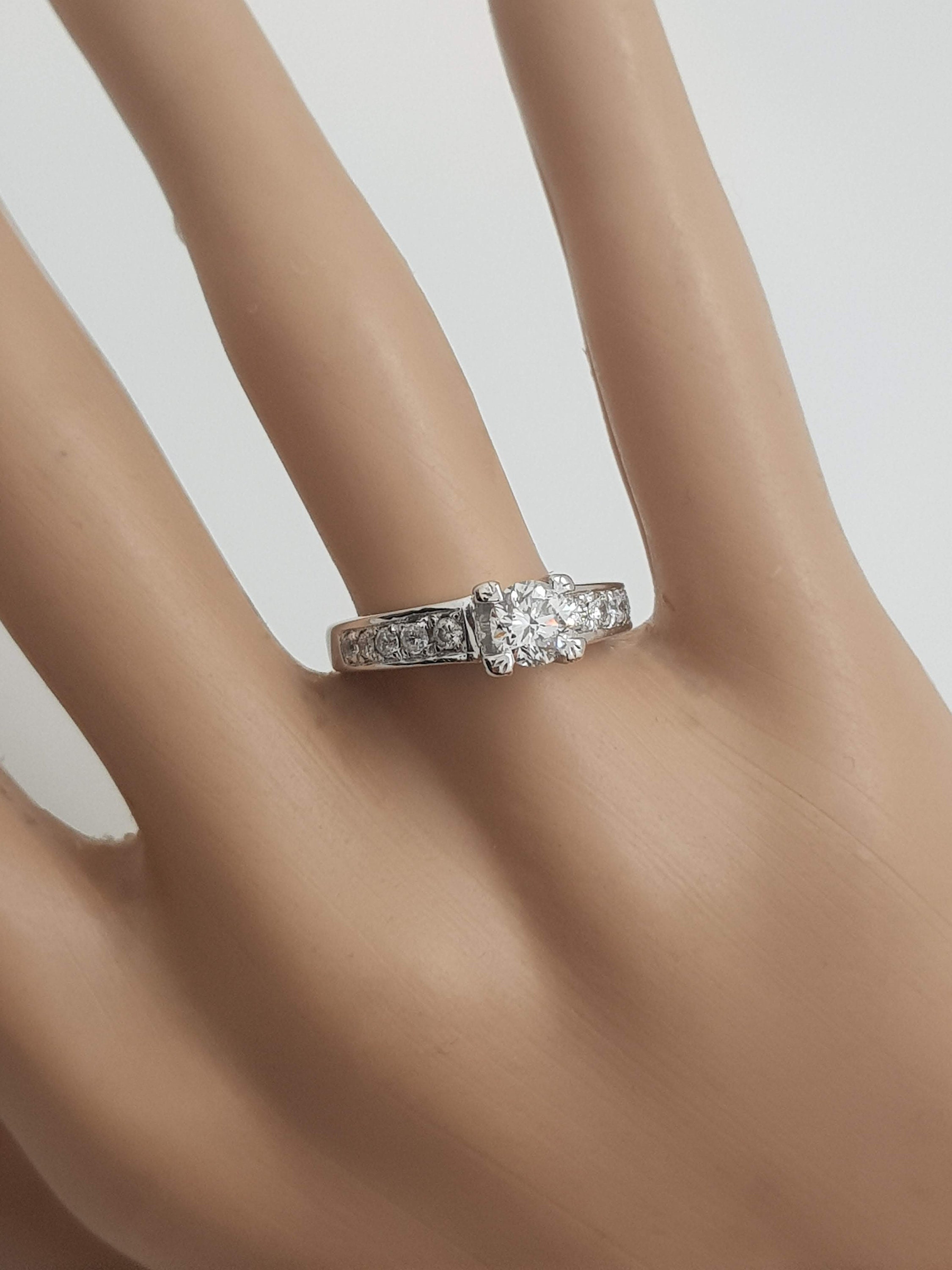 18carat white gold ring set with diamonds Etsy