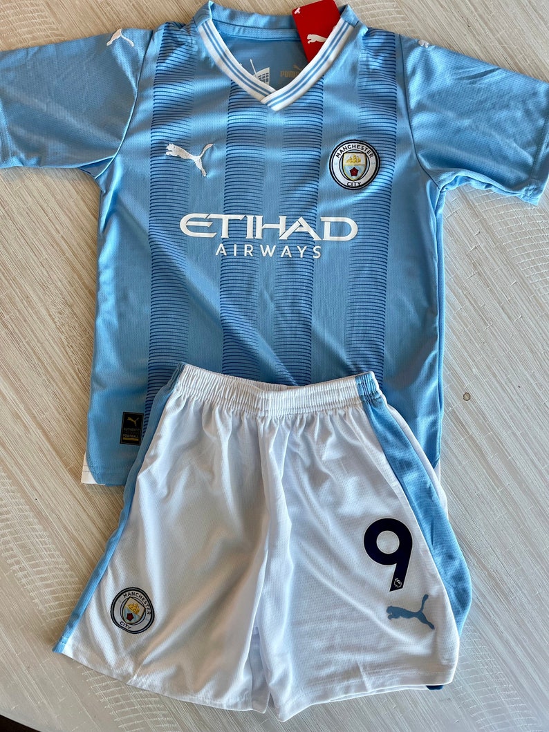 Erling Haaland 9 Manchester City F.C. 23-24 Youth Kids Jersey W-Shorts KIDS SIZE image 2