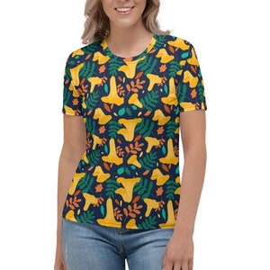 Chanterelle Mushroom Pattern Women's T-Shirt image 1