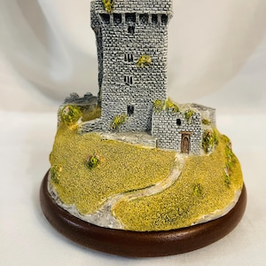 Blarney Castle by Irish Lifestyles, sculpture and music box