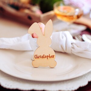 Combo de tarjeta de lugar con forma de conejito personalizada para la cena de Pascua, linda tarjeta de lugar con nombre festivo personalizada para la cena festiva