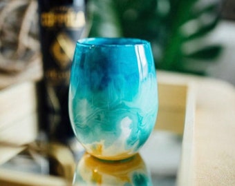 Beach Themed Swirl Wine Glasses, Ocean Theme Beach Wedding Wine Glass Gift Set