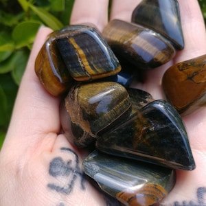 Blauer Tigerauge Trommelstein // Falkenauge/Tigerauge Taschensteine // Fülle, Glück, Energie, Zuversicht, Manifestation, Mut, Wir