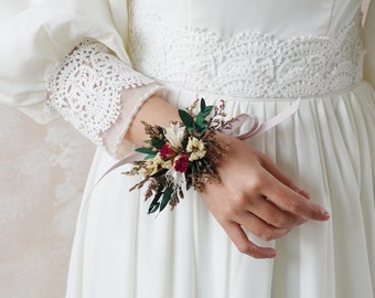Girls Flower Bracelet,Eucalyptus Rose Corsages,Handmade Corsages,Bridal Corsage,Wedding Accessory,Bride Bridesmaid Bracelet,Ladies Corsages