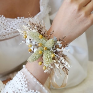 Natural Color Corsage,Romantic Wedding Corsage,Wedding Corsage Bracelet,Floral Corsage Bracelet,Bridal Bridesmaid Wrist Corsage,Boho Corsage