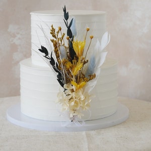 Green,Yellow,Blue Dried Flower Cake Topper,Handmade Cake Topper,DIY Cake Decoration,Wedding Cake Topper,Floral Cake Topper,Party topper